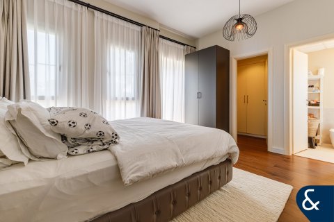 Villa para arrendamento em The Springs, Dubai, EAU 2 quartos, 167 m2 № 668188 - foto 19