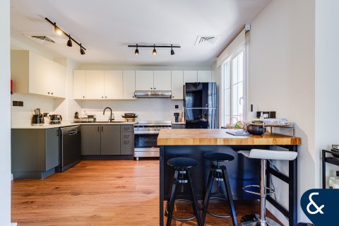 Villa para arrendamento em The Springs, Dubai, EAU 2 quartos, 167 m2 № 668188 - foto 9