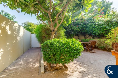 Villa para arrendamento em The Springs, Dubai, EAU 2 quartos, 167 m2 № 668188 - foto 12