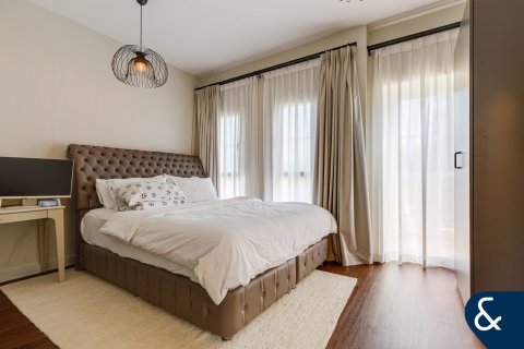 Villa para arrendamento em The Springs, Dubai, EAU 2 quartos, 167 m2 № 668188 - foto 18