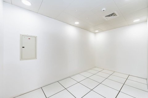 Office in Al Reem Island, Abu Dhabi, UAE 455 sq.m. № 594894 - photo 12