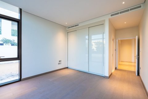 Commercial property on the Saadiyat Island, Abu Dhabi, UAE 4 bedrooms, 636 sq.m. № 594906 - photo 6