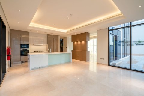 Commercial property on the Saadiyat Island, Abu Dhabi, UAE 4 bedrooms, 636 sq.m. № 594906 - photo 5