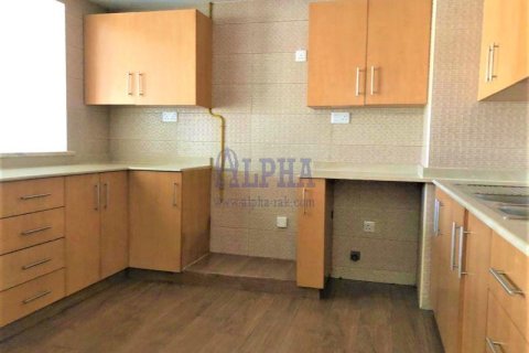 تاون هاوس للإيجار في Al Hamra Village، رأس الخيمة، الإمارات العربية المتحدة 3 غرفة نوم ، 260.1 متر مربع ، رقم 718094 - صورة 3