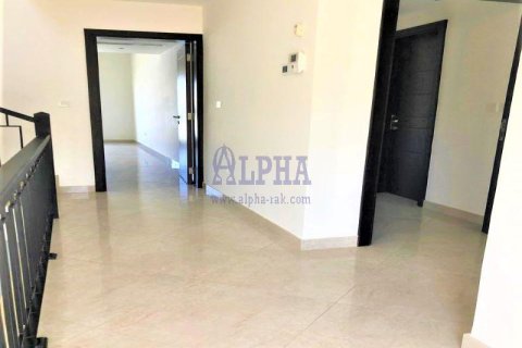 تاون هاوس للإيجار في Al Hamra Village، رأس الخيمة، الإمارات العربية المتحدة 3 غرفة نوم ، 260.1 متر مربع ، رقم 718094 - صورة 5