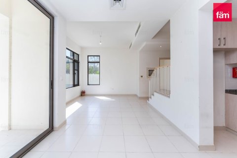 Vila di Reem, Dubai, UAE 3 bilik tidur, 324.4 meter persegi № 719643 - foto 2