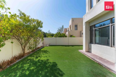 Vila di Reem, Dubai, UAE 3 bilik tidur, 324.4 meter persegi № 719643 - foto 16