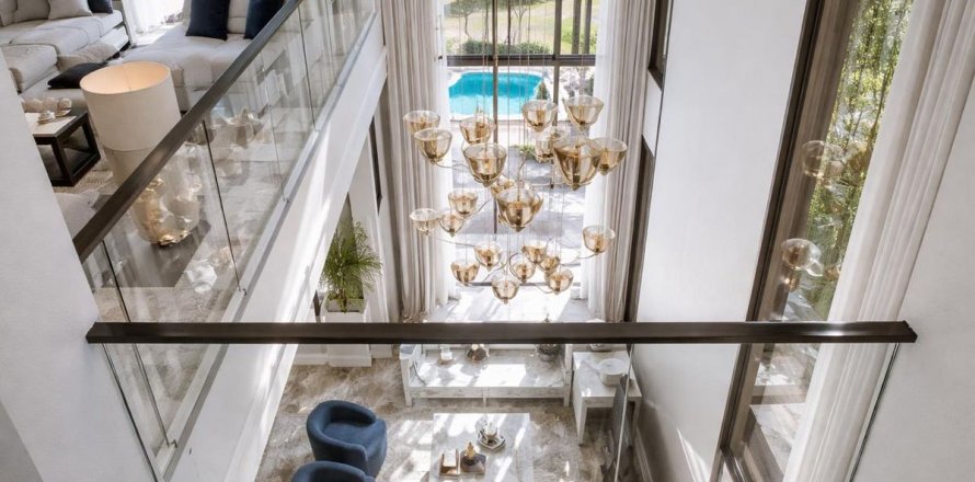 Vila u gradu Dubai, UAE 4 spavaće sobe, 594 m2 Br. 689368