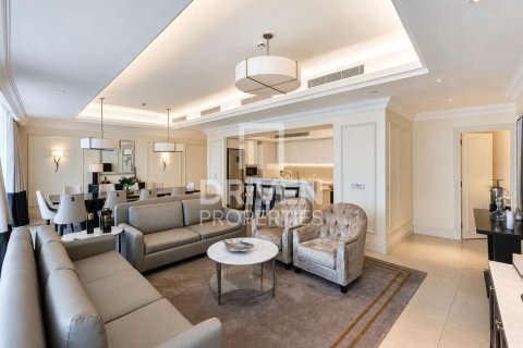 Apartament na sprzedaż w Downtown Dubai (Downtown Burj Dubai), Dubai, ZEA 4 sypialnie, 269.51 mkw., nr 759036 - zdjęcie 2