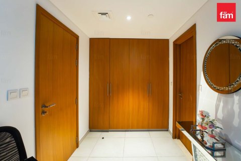 Пәтер Дубай, БАӘ-да 2 жатын бөлмелер, 170.4 м² № 694323 - фото 17