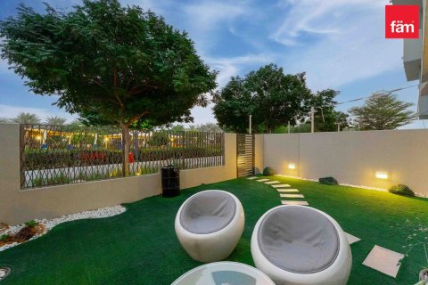 Пәтер Дубай, БАӘ-да 2 жатын бөлмелер, 170.4 м² № 694323 - фото 2