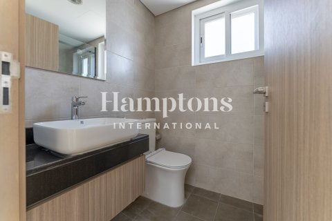 Řadový dům v Dubai, SAE 3 ložnice, 189.15143703 m² Č.: 680348 - fotografie 14