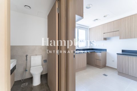 Řadový dům v Dubai, SAE 3 ložnice, 189.15143703 m² Č.: 680348 - fotografie 9