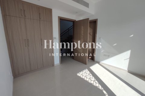 Řadový dům v Dubai, SAE 3 ložnice, 189.15143703 m² Č.: 680348 - fotografie 2