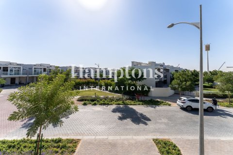 Řadový dům v Dubai, SAE 3 ložnice, 189.15143703 m² Č.: 680348 - fotografie 5