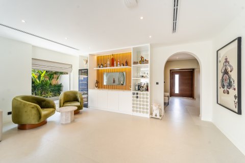 Müüa villa asukohaga Dubai, AÜE: 5 magamistoaga, 409 m² Nr 713382 - pilt 12