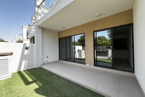 Villa itt: Dubai, EAE, 4 hálószoba, 231 m², azonosító: 713377