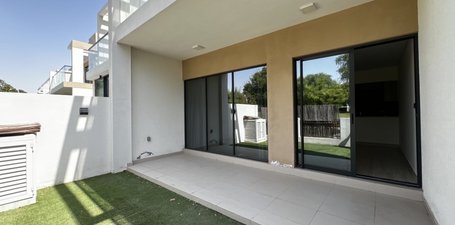 Villa à Dubai, EAU: 4 chambres, 231 m2 № 713377