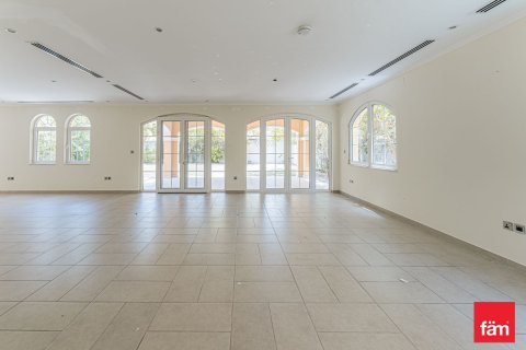 Üürile anda villa asukohaga Jumeirah Park, Dubai, AÜE: 5 magamistoaga, 749.6 m² Nr 718477 - pilt 3