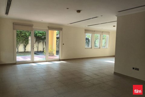 Üürile anda villa asukohaga Jumeirah Park, Dubai, AÜE: 5 magamistoaga, 749.6 m² Nr 718477 - pilt 17