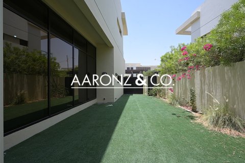 Σπίτι σε Dubai, ΗΑΕ 3 υπνοδωμάτια, 257.8 τ.μ. Αρ. 670490 - φωτογραφία 18