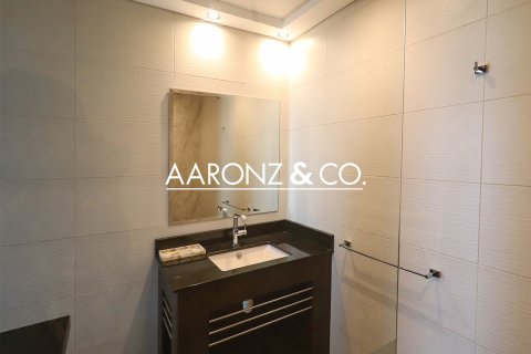 Apartmen di Dubai Marina, UAE 2 bilik tidur, 127.9 meter persegi № 670489 - foto 17