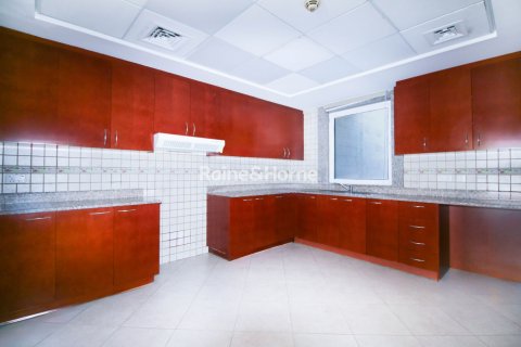 Rijtjeshuis te huur in Motor City, Dubai, VAE 4 slaapkamers, 375.3 vr.m., nr 707619 - foto 5