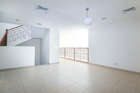 Rijtjeshuis te huur in Motor City, Dubai, VAE 4 slaapkamers, 375.3 vr.m., nr 707619 - foto 6