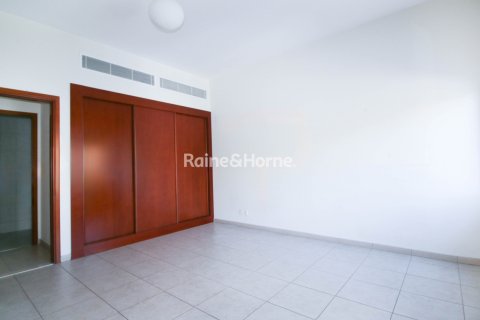 Rijtjeshuis te huur in Motor City, Dubai, VAE 4 slaapkamers, 375.3 vr.m., nr 707619 - foto 7