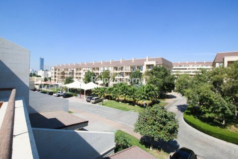 Rijtjeshuis te huur in Motor City, Dubai, VAE 4 slaapkamers, 375.3 vr.m., nr 707619 - foto 24
