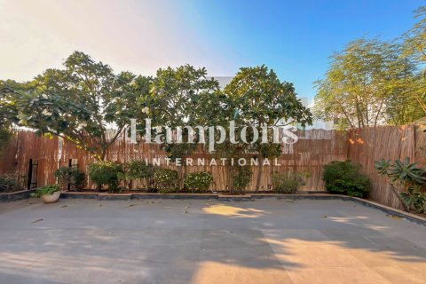 Таунхаус Al Quoz, Дубай, БАӘ-да 5 жатын бөлмелер, 365.94956215 м² № 668646 - фото 2