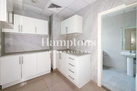 Таунхаус Al Quoz, Дубай, БАӘ-да 5 жатын бөлмелер, 365.94956215 м² № 668646 - фото 7