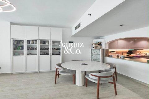 Διαμέρισμα σε Jumeirah Lake Towers, Dubai, ΗΑΕ 1 υπνοδωμάτιο, 84 τ.μ. Αρ. 755095 - φωτογραφία 4