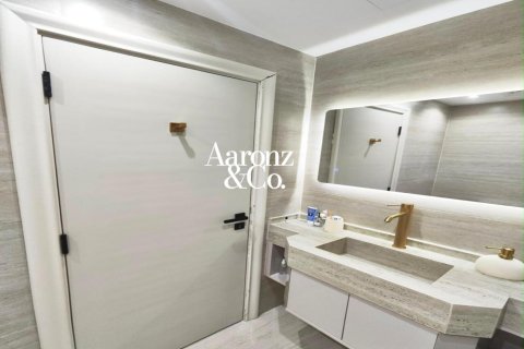 Διαμέρισμα σε Jumeirah Lake Towers, Dubai, ΗΑΕ 1 υπνοδωμάτιο, 84 τ.μ. Αρ. 755095 - φωτογραφία 17