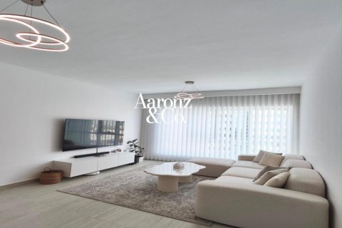 Διαμέρισμα σε Jumeirah Lake Towers, Dubai, ΗΑΕ 1 υπνοδωμάτιο, 84 τ.μ. Αρ. 755095 - φωτογραφία 3