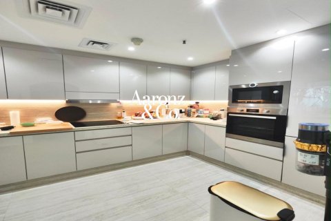 Διαμέρισμα σε Jumeirah Lake Towers, Dubai, ΗΑΕ 1 υπνοδωμάτιο, 84 τ.μ. Αρ. 755095 - φωτογραφία 6