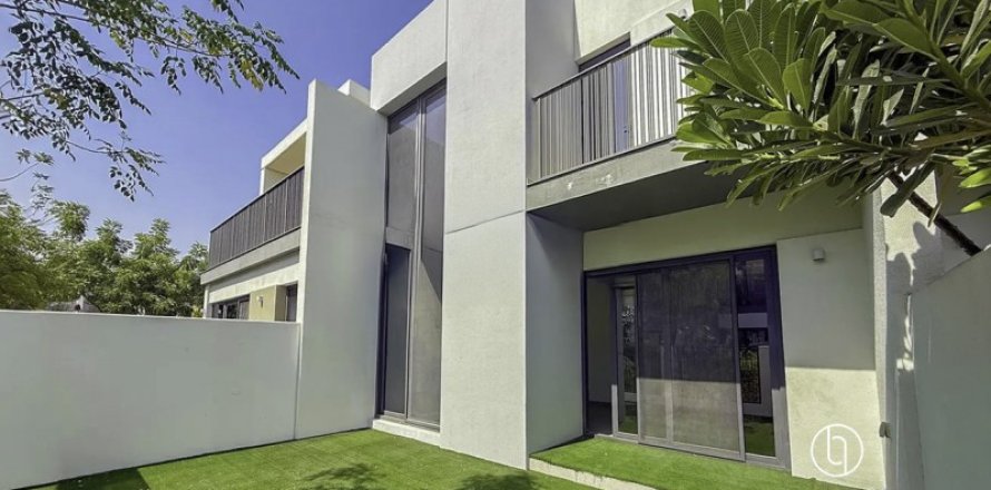 Villa asukohaga Tilal Al Ghaf, Dubai, AÜE: 3 magamistoaga, 145 m² Nr 697448