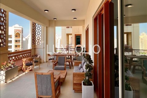 Apartment in Palm Jumeirah, Dubai, UAE 3 bedrooms, 234 sq.m. № 628108 - photo 6