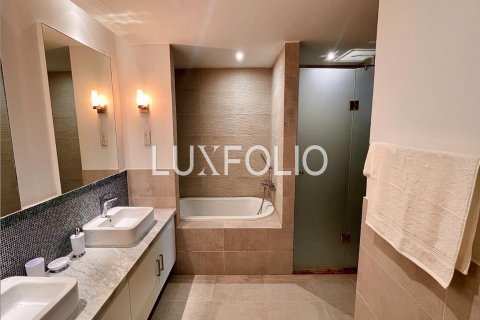 Apartment in Palm Jumeirah, Dubai, UAE 3 bedrooms, 234 sq.m. № 628108 - photo 9