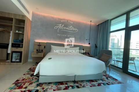 Appartamento in vendita a Palm Jumeirah, Dubai, EAU 48 mq. № 591957 - foto 2