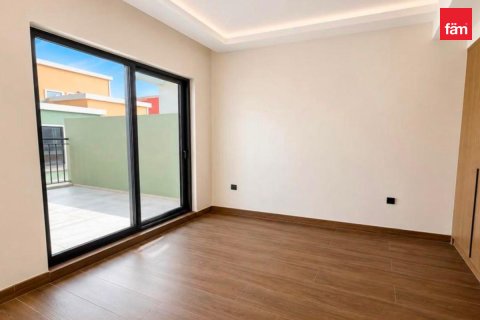 Radhus till försäljning i Dubai, UAE 4 sovrum, 144 kvm Nr. 751861 - fotografi 4