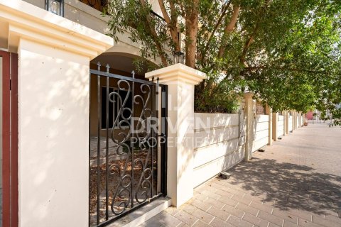 Townhouse di Jumeirah Village Circle, Dubai, UEA 4 kamar tidur, 352 m2 nomor 653866 - foto 24