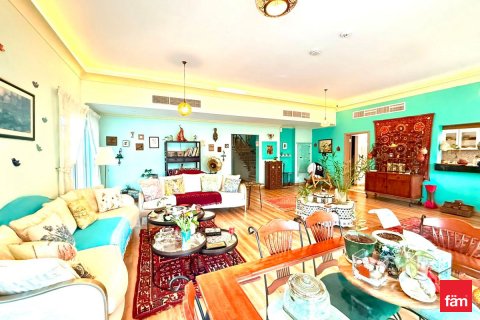 Villa à Dubai, EAU: 5 chambres, 522 m2 № 703937