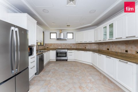 Vila u Palm Jumeirah, Dubai, UAE 5 spavaćih soba, 622.1 m2 Br. 703935 - fotografija 4