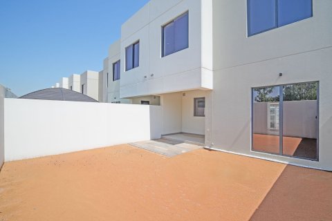 Rijtjeshuis te koop in Yas Island, Abu Dhabi, VAE 3 slaapkamers, 168.75 vr.m., nr 749054 - foto 3