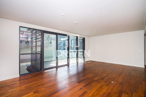 Apartment in City Walk, Dubai, UAE 1 bedroom, 129 sq.m. № 602484 - photo 1