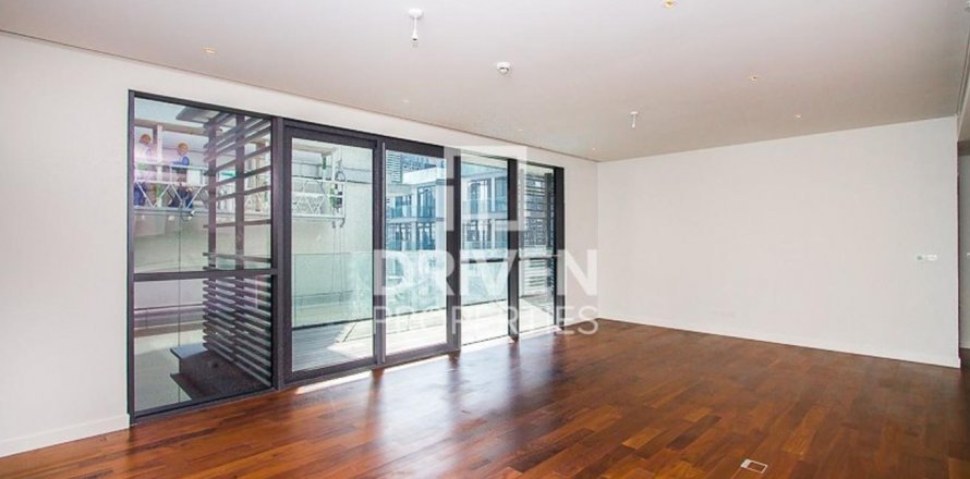 Apartment in City Walk, Dubai, UAE 1 bedroom, 129 sq.m. № 602484