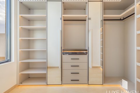Вилла Jumeirah Islands, Дубай, БАӘ-да 4 жатын бөлмелер, 502.88 м² № 571384 - фото 8