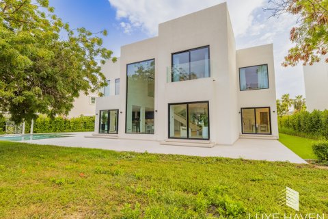 Вилла Jumeirah Islands, Дубай, БАӘ-да 4 жатын бөлмелер, 502.88 м² № 571384 - фото 3