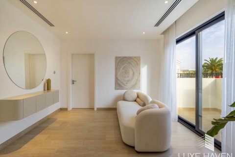 Вилла Jumeirah Islands, Дубай, БАӘ-да 4 жатын бөлмелер, 502.88 м² № 571384 - фото 15